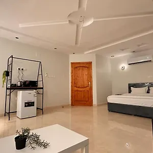تحقق من التوفر